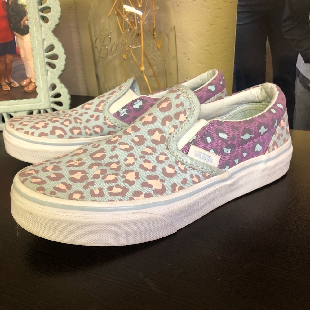 Girls size 1 Vans